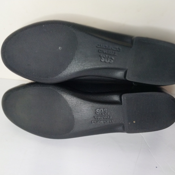 SAS Black Leather Slip-On Loafers - Picture 7 of 8